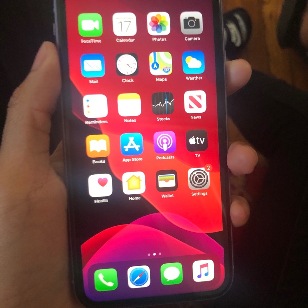 iPhone11 - Picture 2 of 3